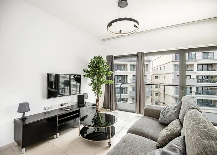 Modern Studio Apartment In The Heart Of St Julians